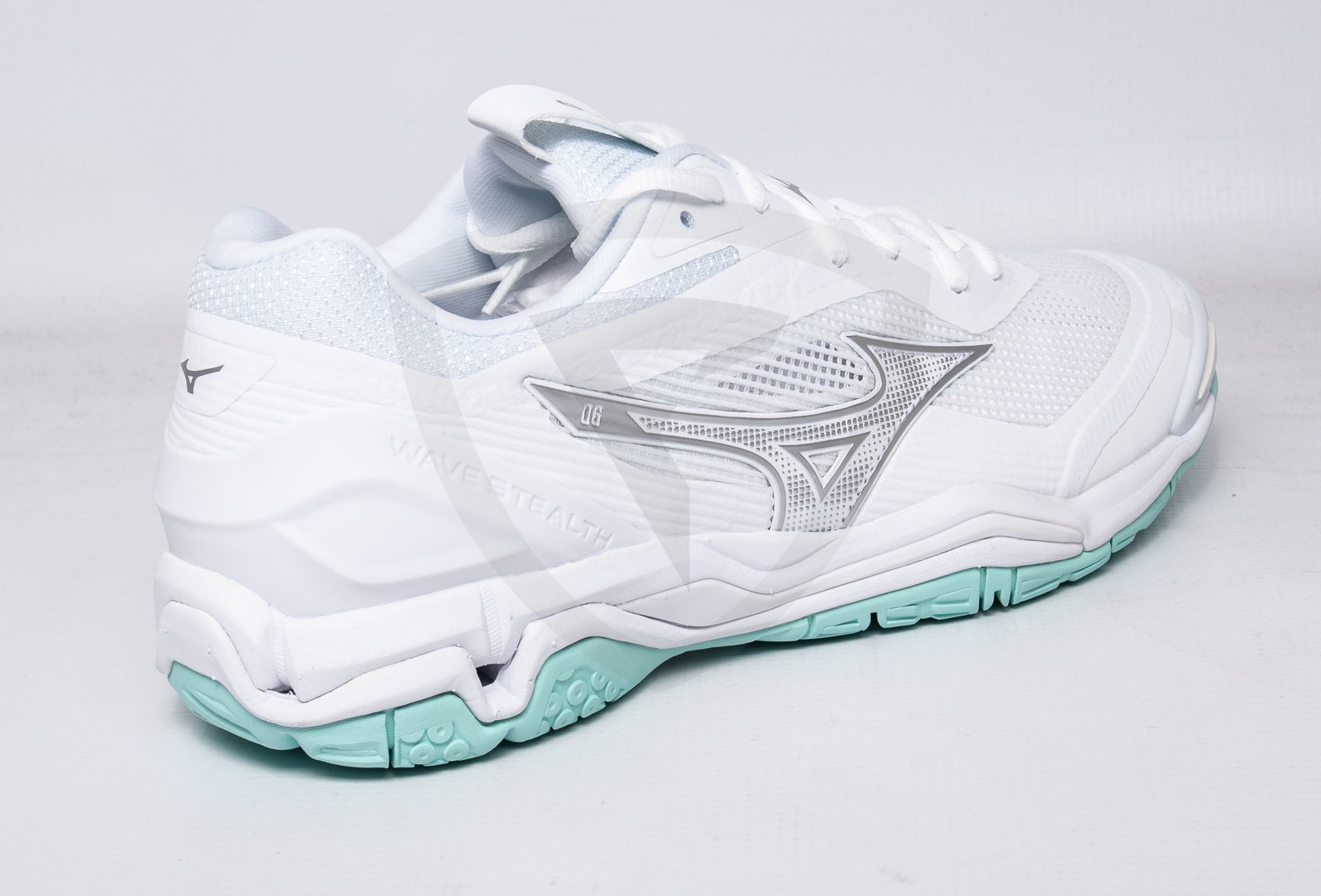 Mizuno WAVE STEALTH 6 White-Blue Tint